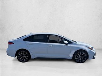 Used 2020 Toyota Corolla SE video 4