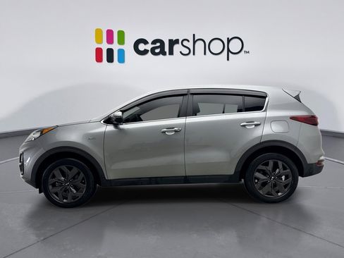 Used 2022 Kia Sportage LX w/ LX AWD Value Edition Package image 2