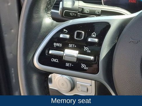 Used 2022 Mercedes-Benz GLE 350 4MATIC image 7