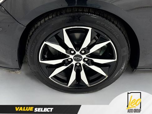 Used 2020 Chevrolet Malibu RS FWD image 30