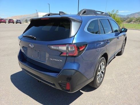 Used 2020 Subaru Outback Premium AWD/4WD image 3