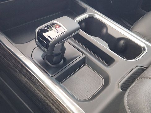 New 2026 Chevrolet Silverado 1500 LT Trail Boss w/ Dark Appearance Package image 16