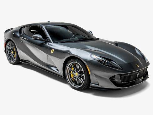 Used 2019 Ferrari 812 Superfast RWD image 10