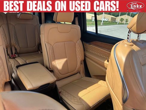 Used 2025 Jeep Grand Cherokee L Summit AWD/4WD image 31