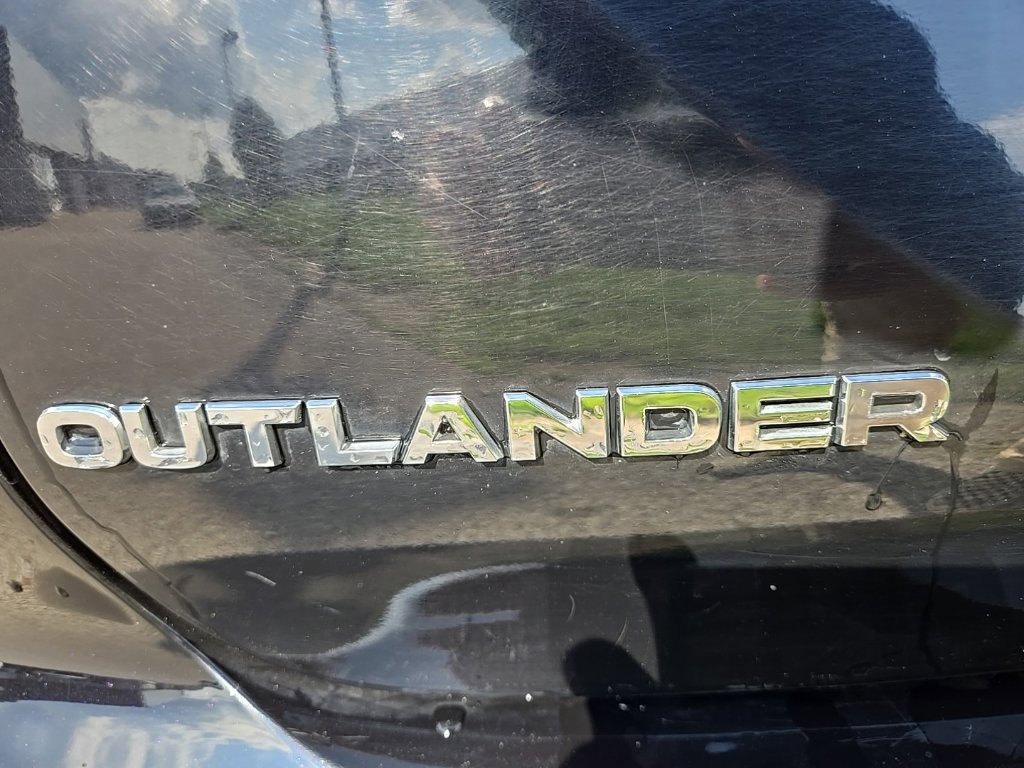 Used 2024 Mitsubishi Outlander SE AWD/4WD image 6