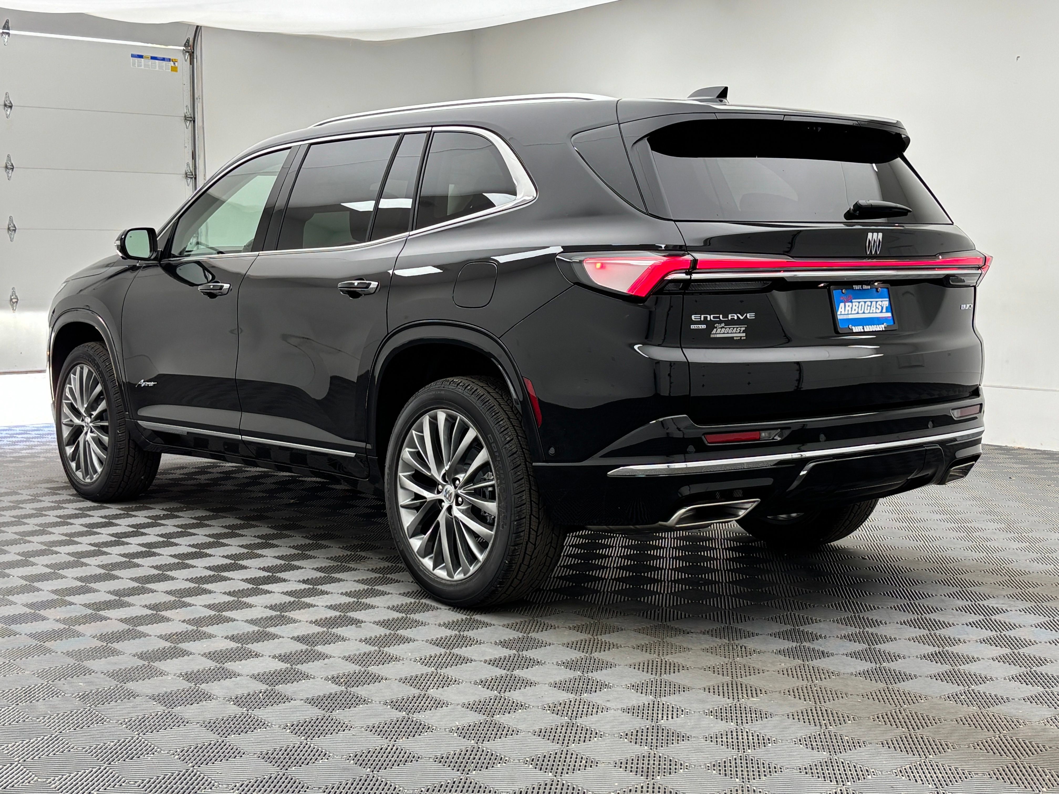 New 2026 Buick Enclave Avenir w/ Super Cruise Package AWD/4WD image 17