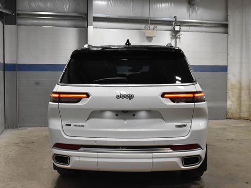 Used 2022 Jeep Grand Cherokee L Summit w/ Advanced Protech Group IV image 29