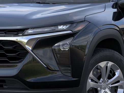 New 2026 Chevrolet Trax LS FWD image 34