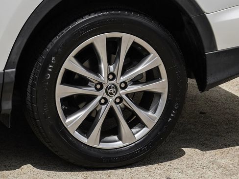 Used 2017 Toyota RAV4 Limited FWD image 57