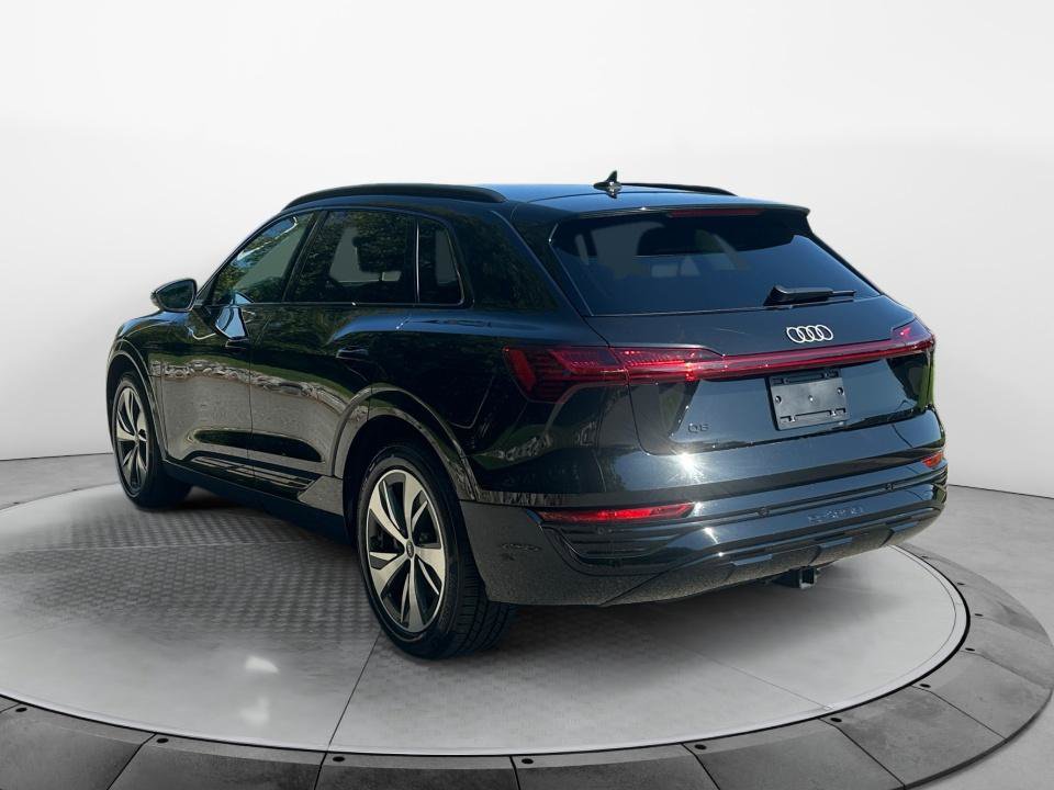 Used 2024 Audi Q8 e-tron Premium AWD/4WD image 5