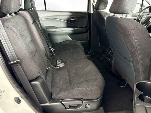 Used 2019 Honda Pilot EX image 35