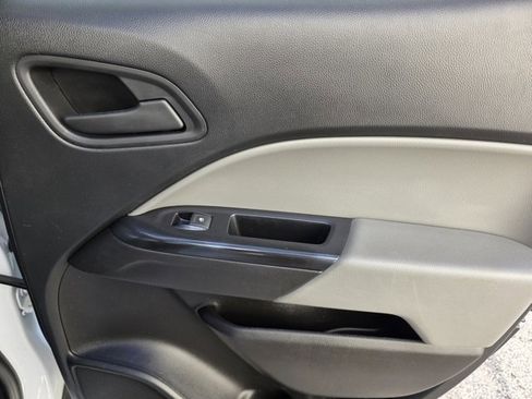 Used 2021 Chevrolet Colorado W/T image 12