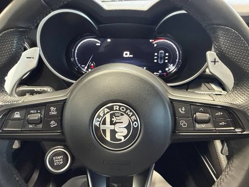 Used 2024 Alfa Romeo Stelvio Veloce AWD/4WD image 29