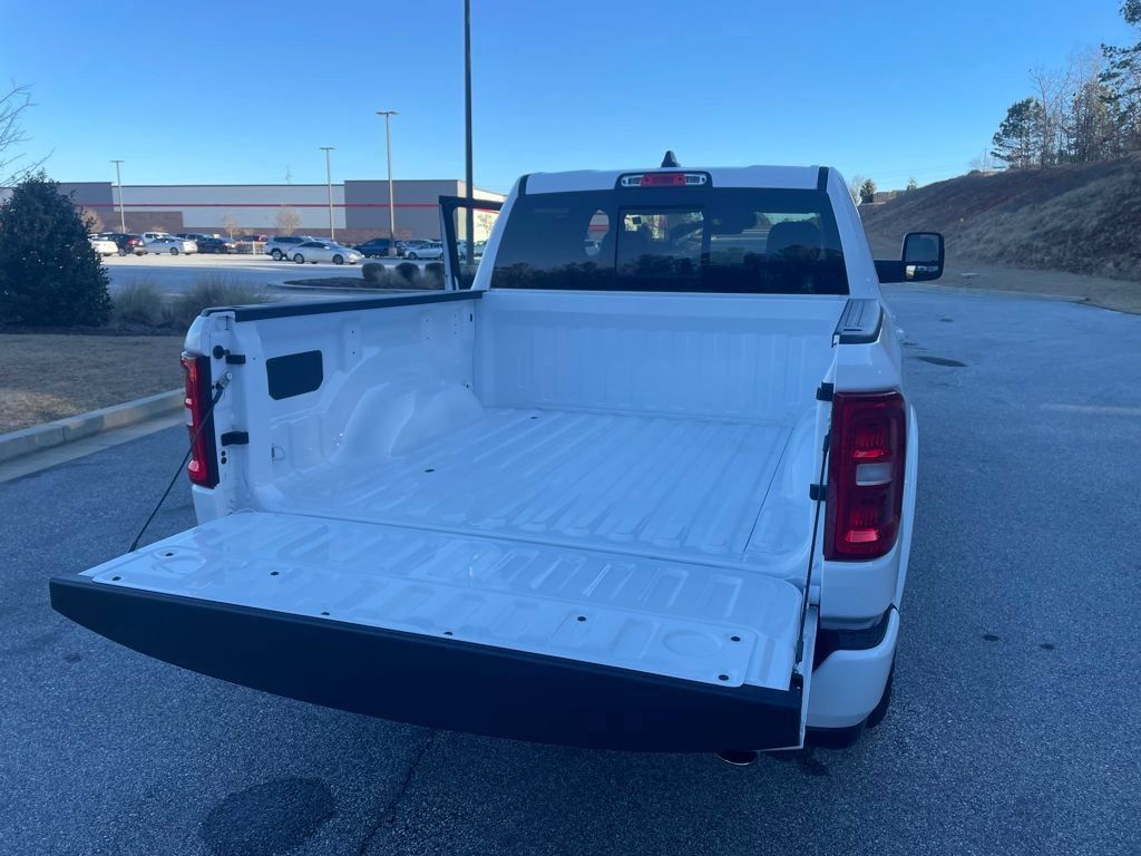 New 2026 RAM 1500 Big Horn AWD/4WD image 21