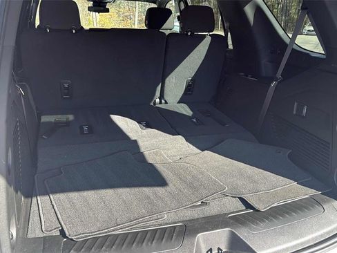 Used 2023 Chevrolet Tahoe LS image 30