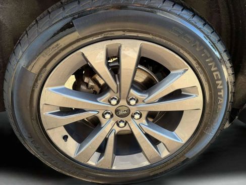 Used 2021 Ford Explorer XLT w/ Equipment Group 202A image 38