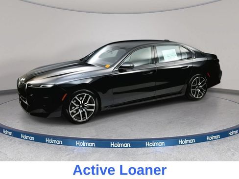Used 2025 BMW i7 xDrive60 AWD/4WD image 1