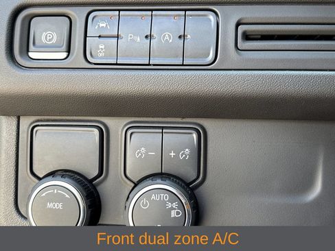Used 2024 Chevrolet Tahoe Premier RWD image 10