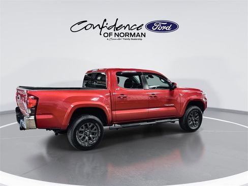 Used 2021 Toyota Tacoma SR5 image 9