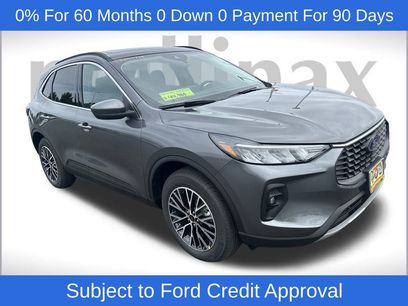 New 2025 Ford Escape SE w/ Class II Trailer Tow Package