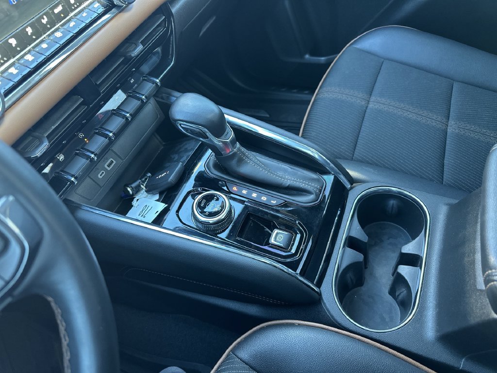 Certified 2023 GMC Canyon AT4 w/ Technology Package AWD/4WD image 16