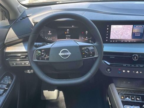 Used 2025 Nissan Murano SL AWD/4WD image 14