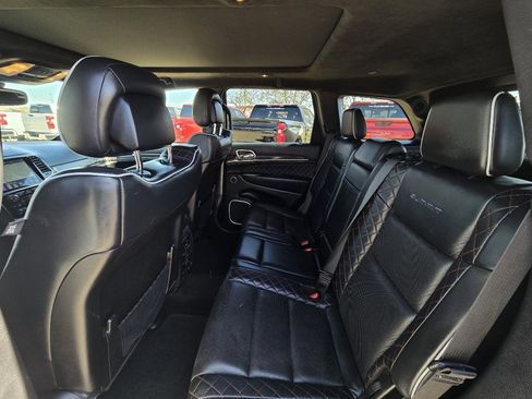 Used 2019 Jeep Grand Cherokee Summit image 11