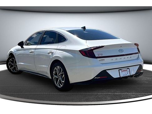 Used 2022 Hyundai Sonata SEL w/ Cargo Package FWD image 2
