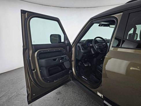 Used 2020 Land Rover Defender 110 X AWD/4WD image 19