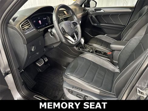 Used 2024 Volkswagen Tiguan SEL R-Line image 12