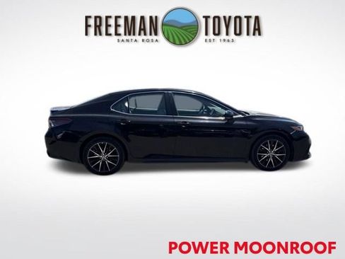 Used 2024 Toyota Camry SE w/ Cold Weather Package AWD/4WD image 4