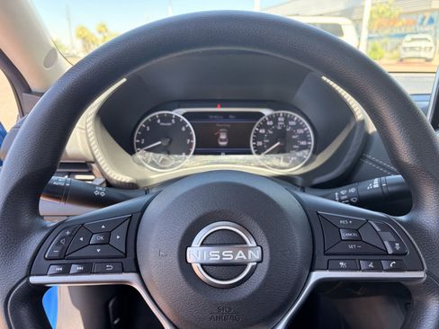 Used 2024 Nissan Sentra SV FWD image 24