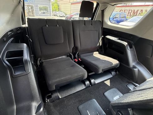 Used 2017 Toyota 4Runner SR5 AWD/4WD image 34
