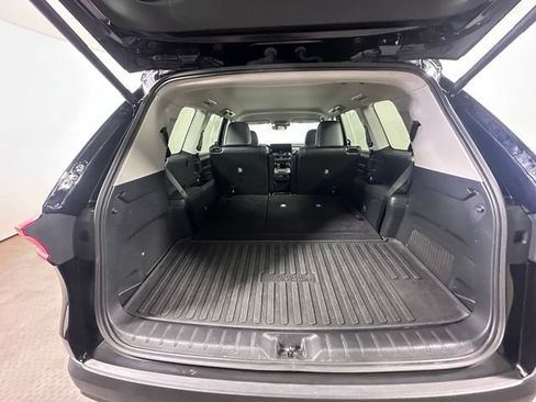 Used 2024 Toyota Grand Highlander AWD image 15