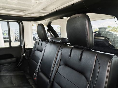 Used 2021 Jeep Wrangler Unlimited Sahara AWD/4WD image 41