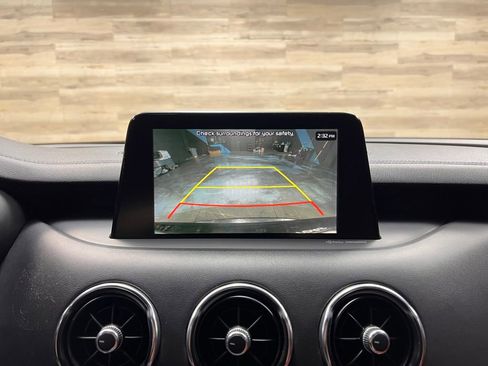 Used 2020 Kia Stinger GT1 image 13