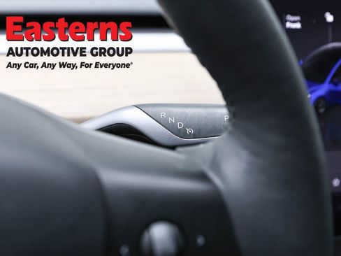 Used 2023 Tesla Model 3 Standard Range image 13