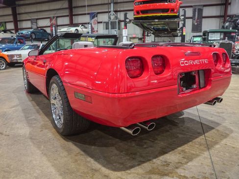 Used 1991 Chevrolet Corvette Convertible RWD image 6