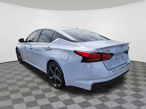 Certified 2023 Nissan Altima 2.5 SR w/ SR Premium Package FWD image 3