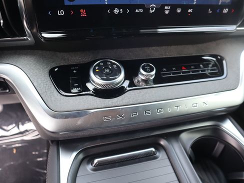 New 2026 Ford Expedition Tremor AWD/4WD image 9