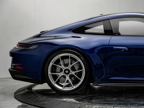 Used 2022 Porsche 911 GT3 image 22