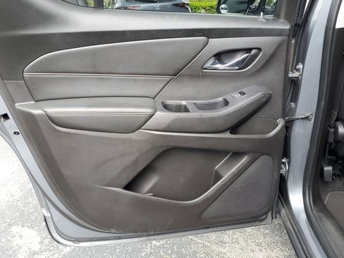 Used 2018 Chevrolet Traverse LS image 8