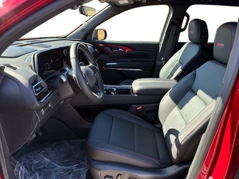 New 2026 Chevrolet Traverse Z71 w/ Enhanced Driving Package image 11