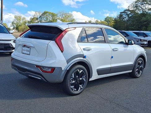 New 2025 Kia Niro Wave w/ Wave Preserve Package image 4