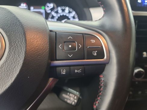 Used 2023 Lexus GX 460 Premium w/ Accessory Package image 32