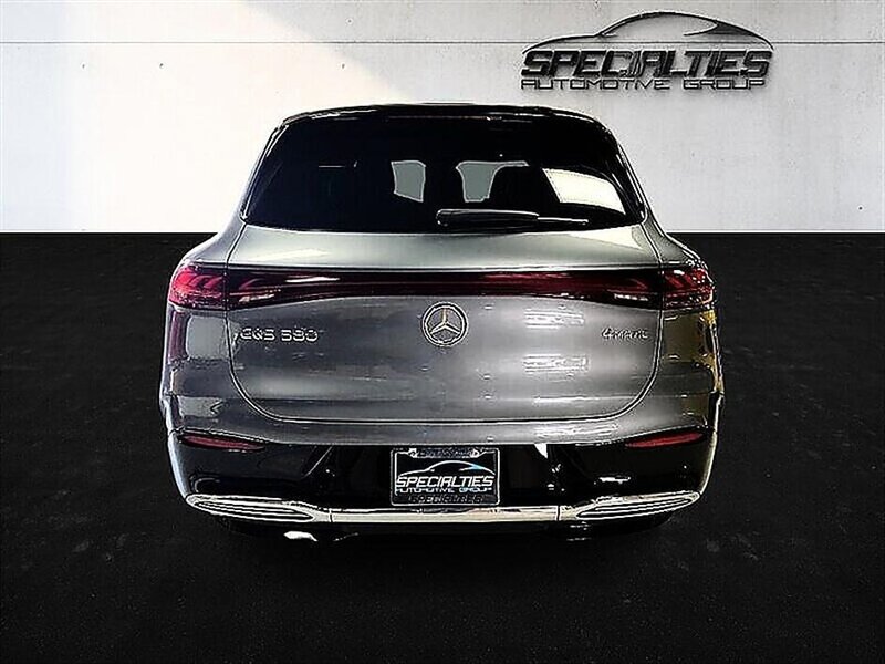 Used 2023 Mercedes-Benz EQS 580 4MATIC SUV image 9