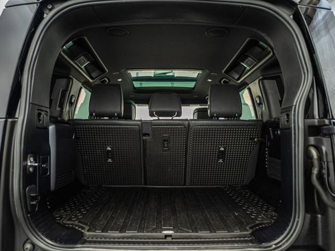 Used 2022 Land Rover Defender 110 X-Dynamic HSE image 9