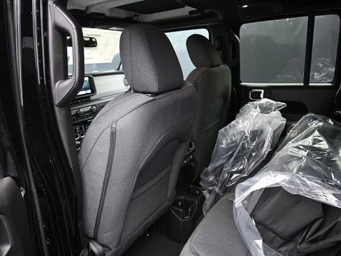 New 2026 Jeep Gladiator Sport image 44