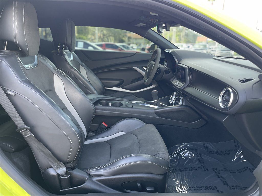 Used 2020 Chevrolet Camaro SS RWD image 15