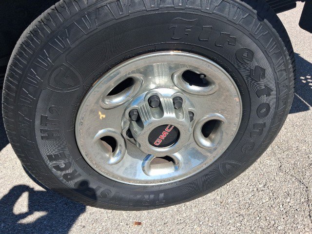 Used 2005 GMC Sierra 2500 W/T RWD image 15